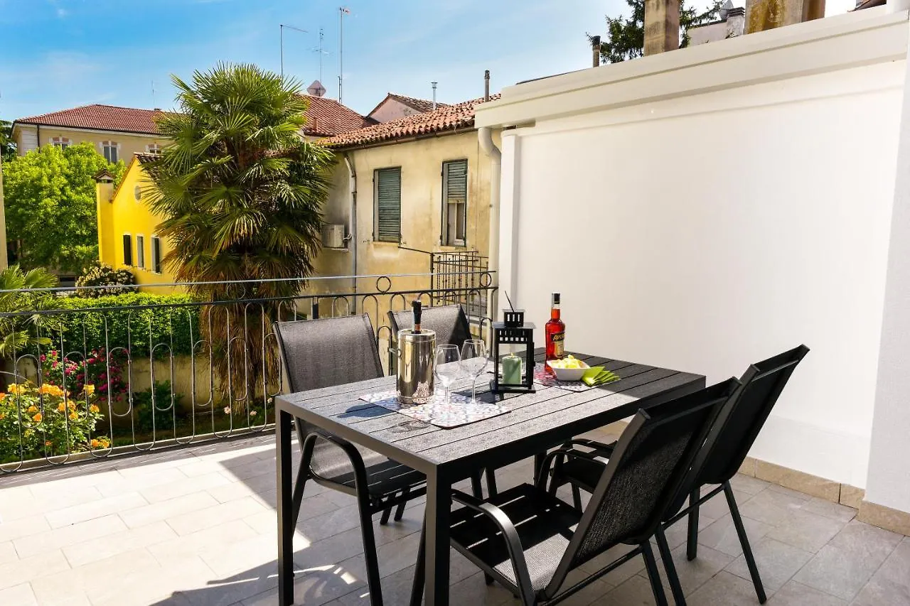 Residenza Emilia Apartment Padova Italy